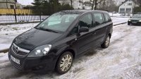 opel-zafira-2012m