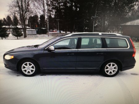 volvo-v70-2011-m